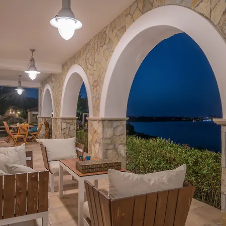 Serenus Luxury Villa *