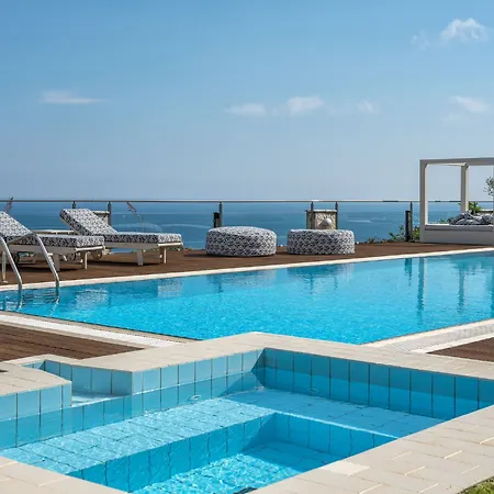 Serenus Luxury Villa *