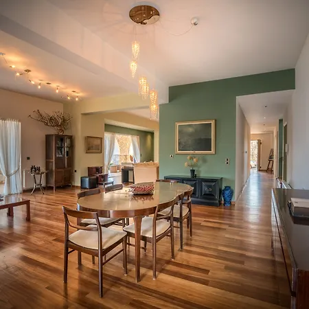 Serenus Luxury Vila Keri