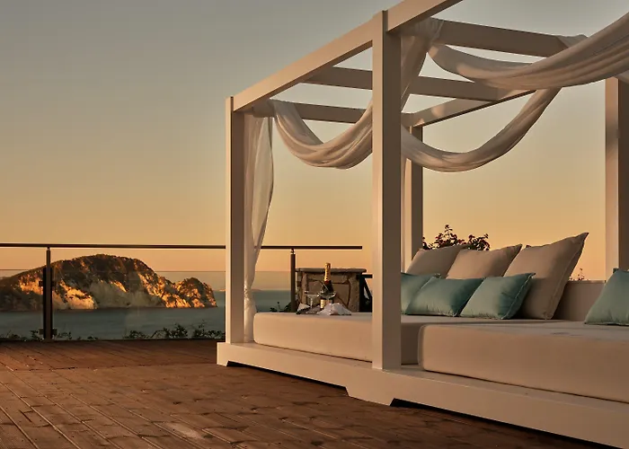 Serenus Luxury Villa *