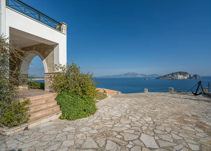 Serenus Luxury Villa *