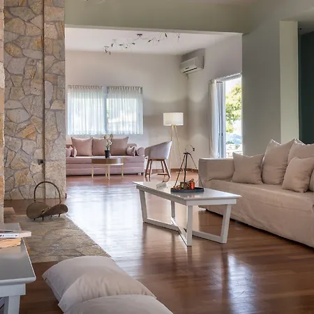Serenus Luxury Villa Keri