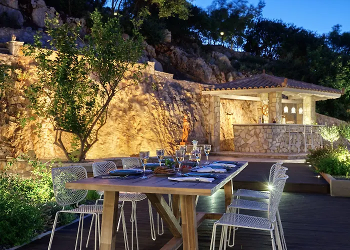 Вилла Serenus Luxury