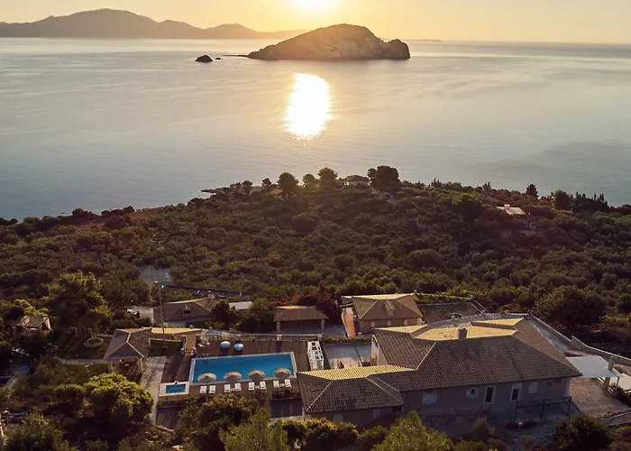 Вилла Serenus Luxury Керион