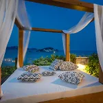 Villa Serenus Luxury *