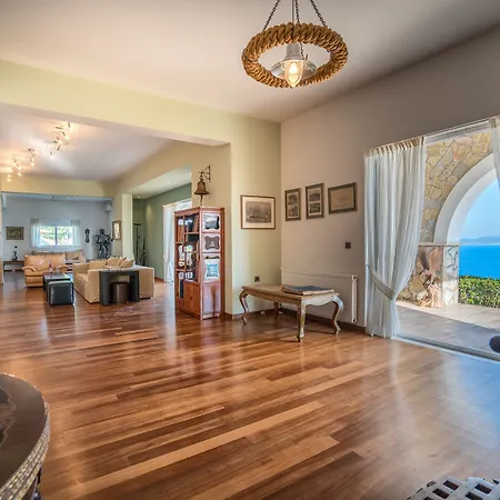 Serenus Luxury Villa *