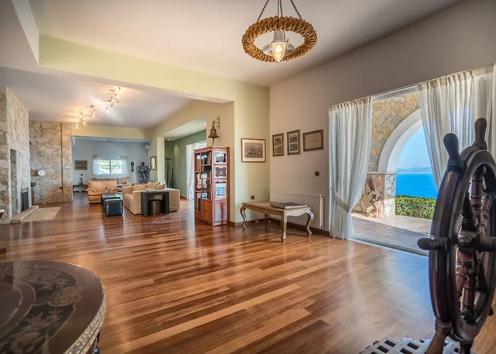 Serenus Luxury Villa *